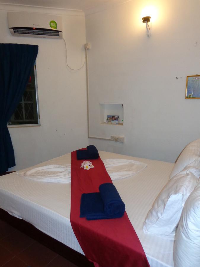 Explore Hostels Negombo Kochchikade Екстер'єр фото