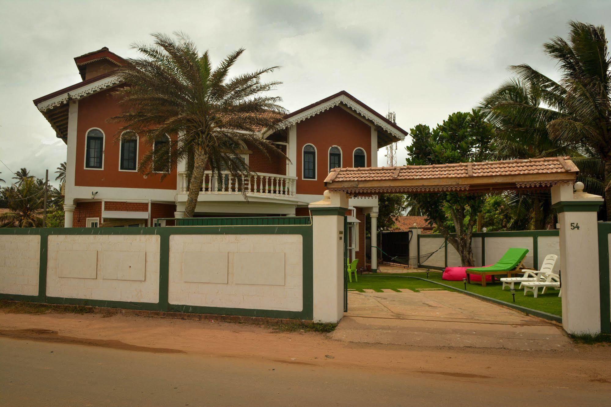 Explore Hostels Negombo Kochchikade Екстер'єр фото