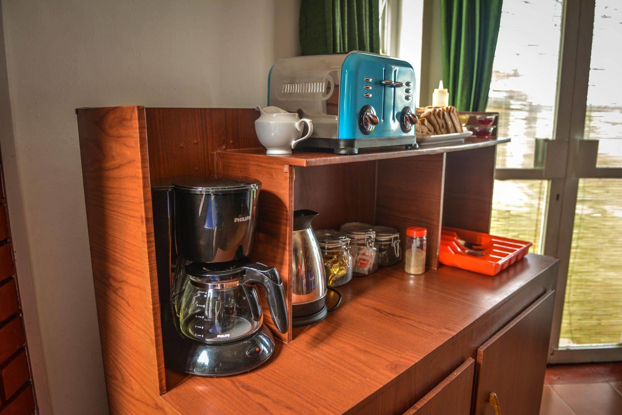 Explore Hostels Negombo Kochchikade Екстер'єр фото