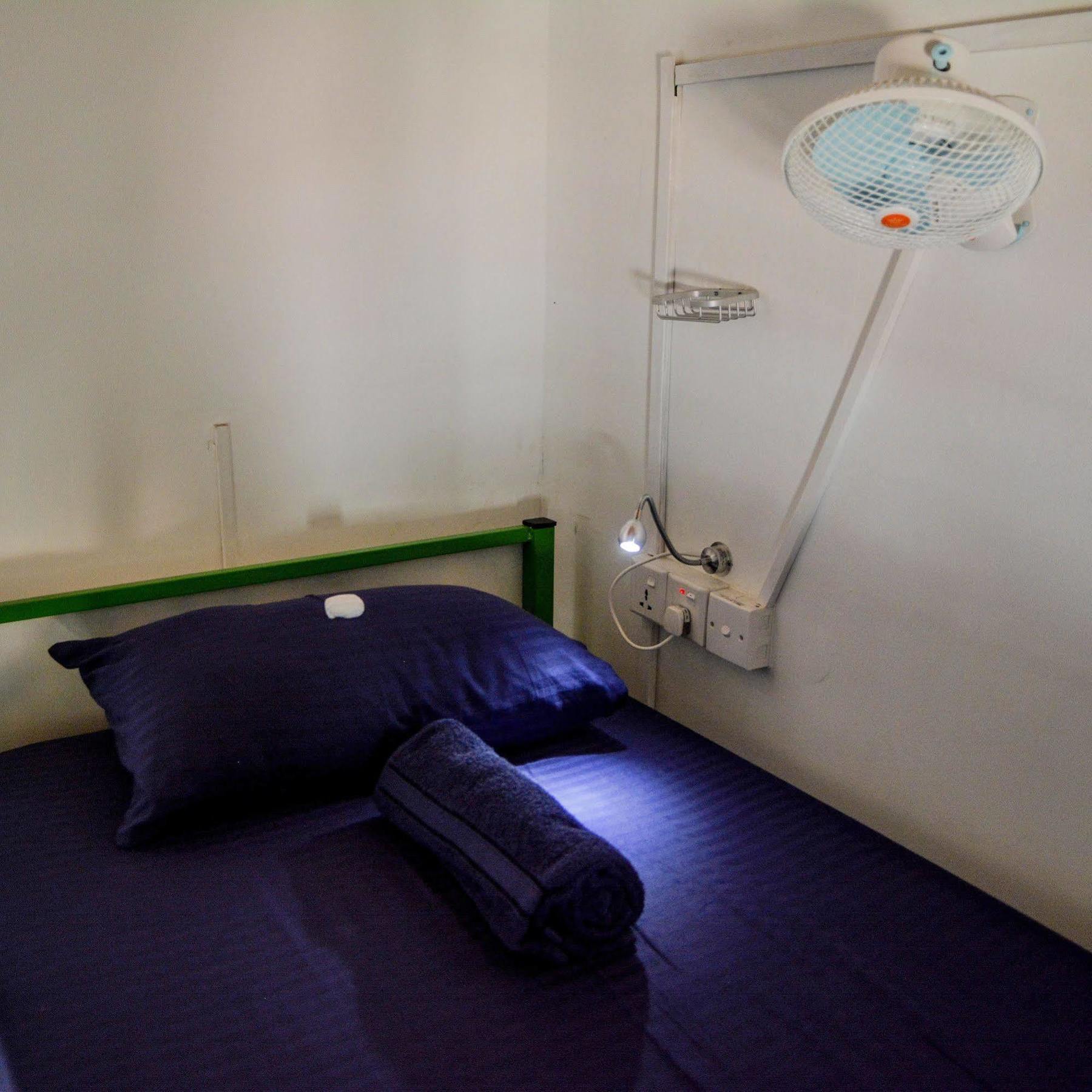 Explore Hostels Negombo Kochchikade Екстер'єр фото