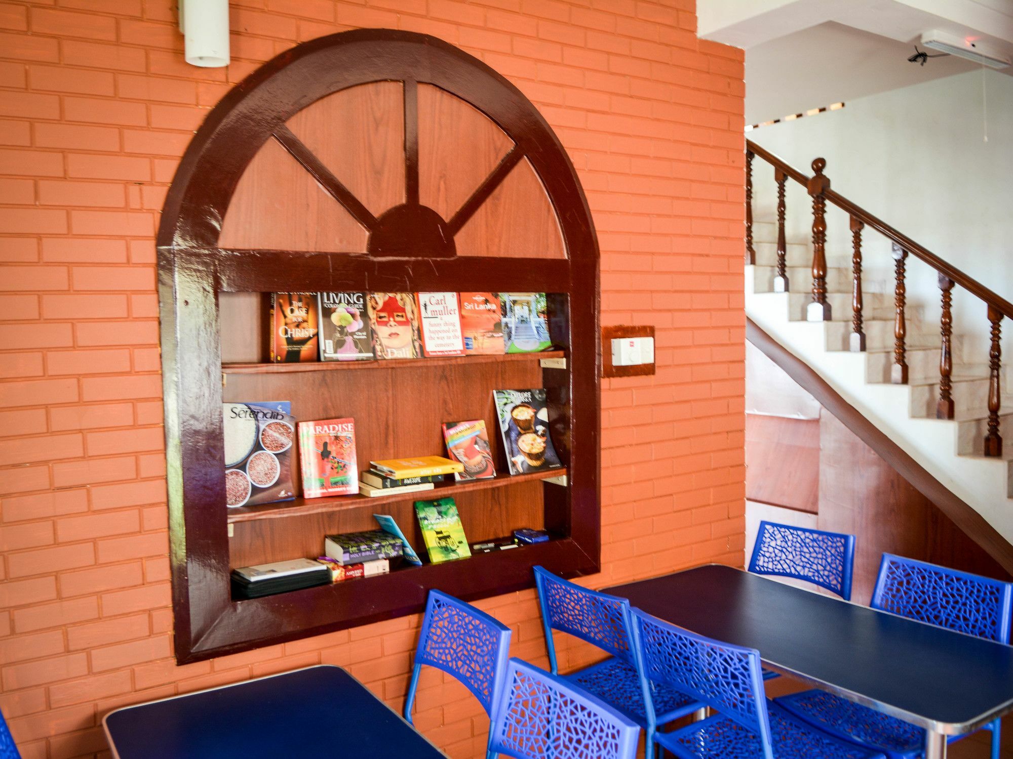 Explore Hostels Negombo Kochchikade Екстер'єр фото