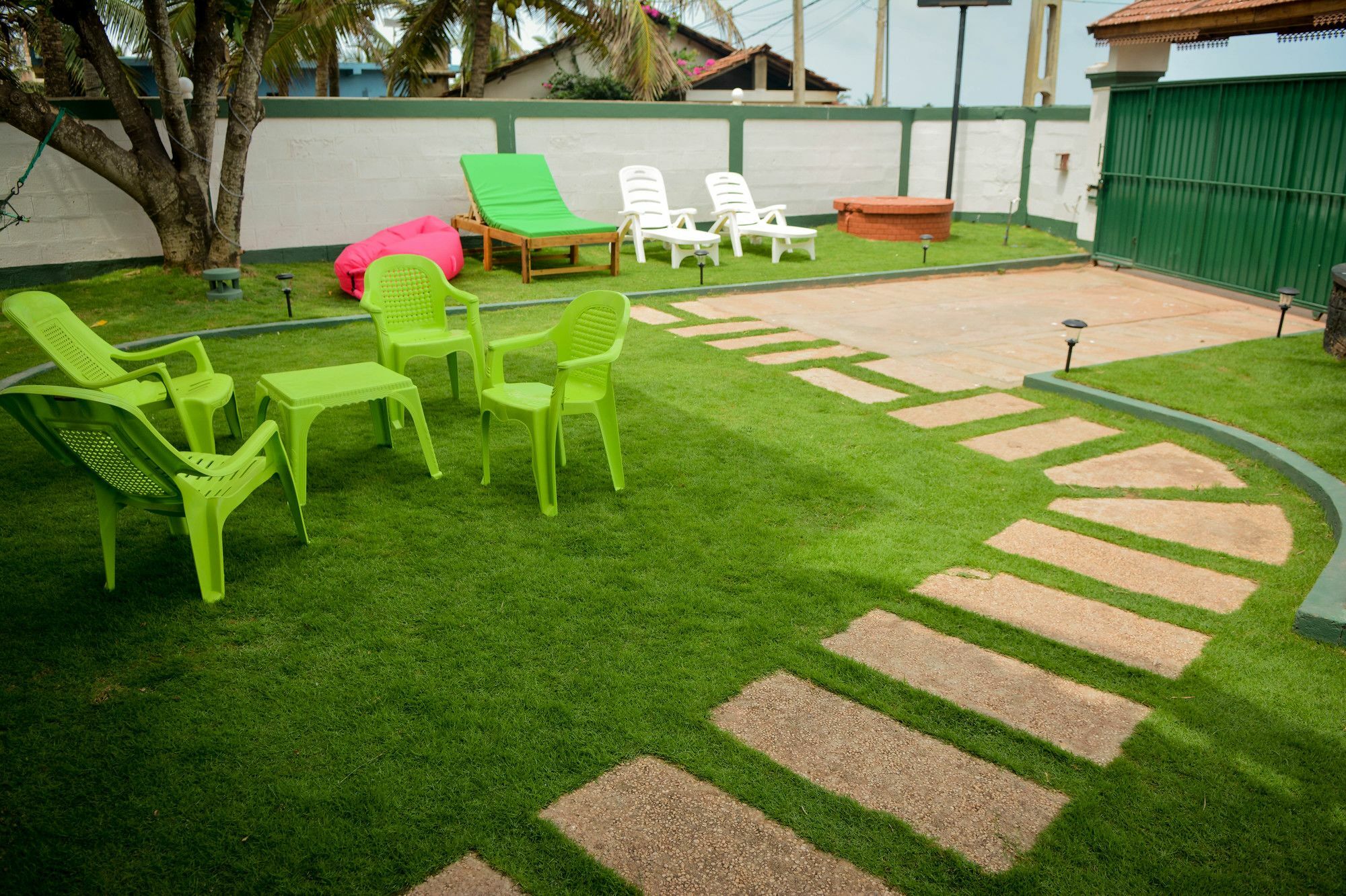 Explore Hostels Negombo Kochchikade Екстер'єр фото